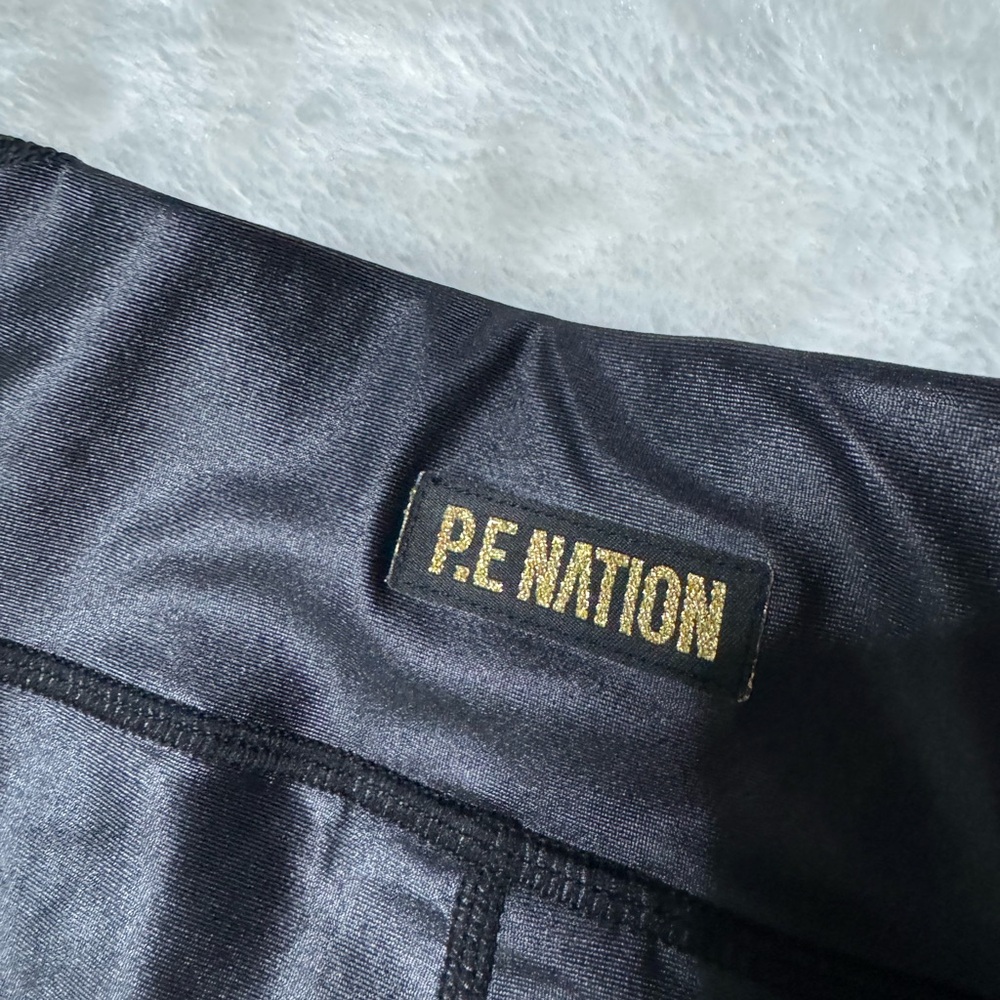 P.E Nation SUPERSTAR LEGGING IN BLACK - Picture 11 of 14